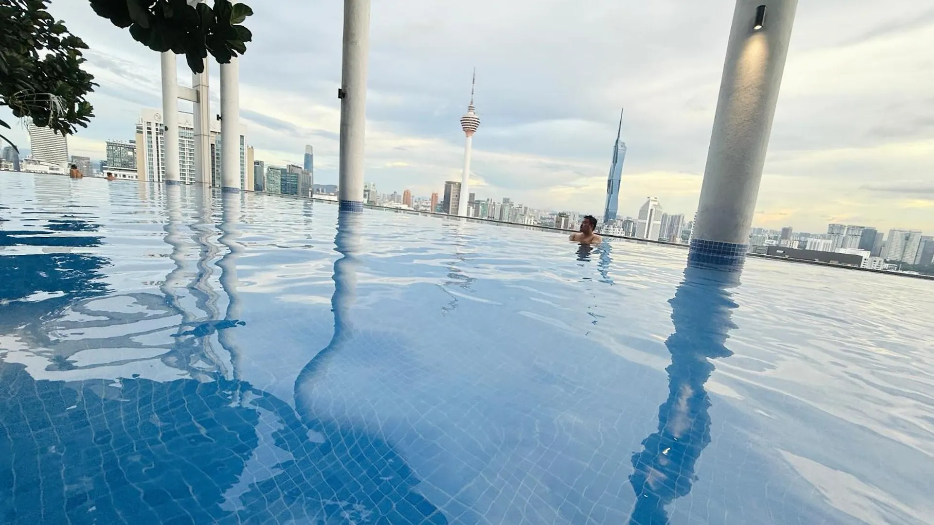 Appartement The Colony Suites Klcc Sky Pools Kuala Lumpur